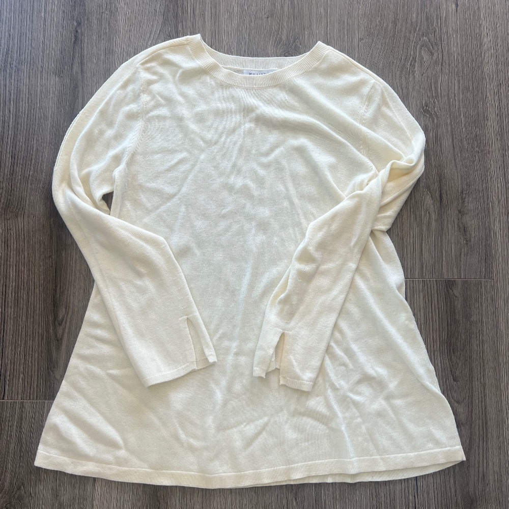 William B - White Long Sleeve Sweater - Size Small